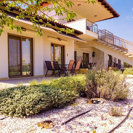 Varkes Suites 1 Nea Poteidaia Exterior foto