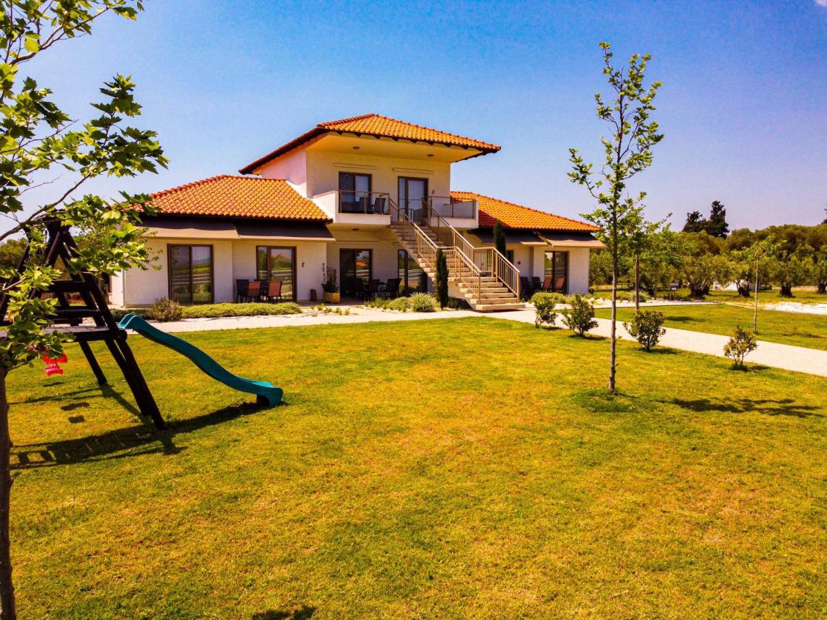 Varkes Suites 1 Nea Poteidaia Exterior foto